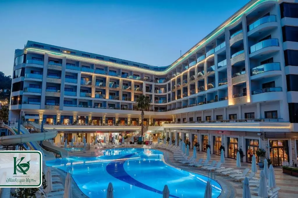 گلدن راک بیچ